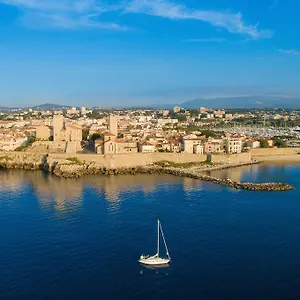 https://icasamia-maisonnette-medievale.fr-provencehotel.com