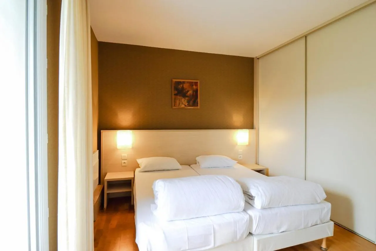 Hotel Spa Vacances Bleues La Villa du Lac - Genève - Divonne Les Bains 4*, Divonne-les-Bains
