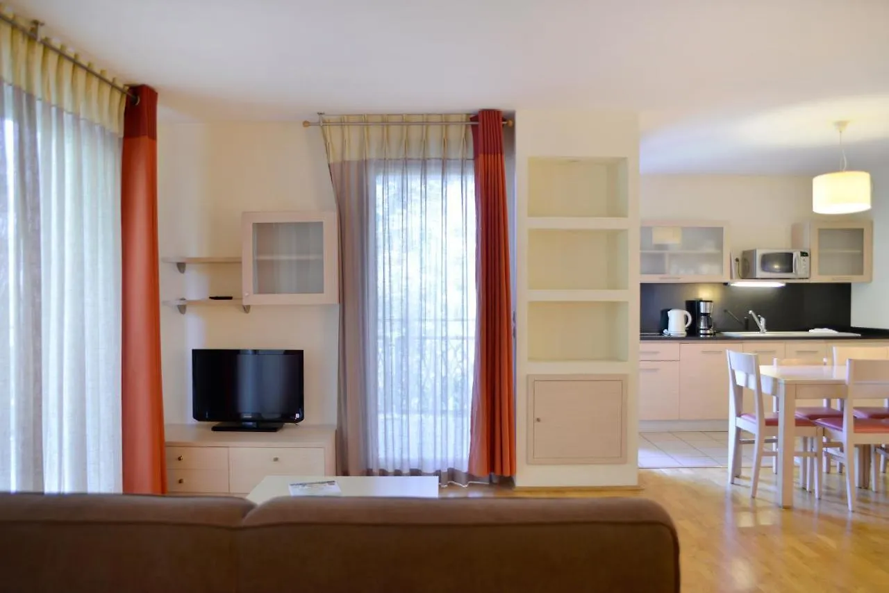 ****  Hotel Spa Vacances Bleues La Villa du Lac - Genève - Divonne Les Bains France